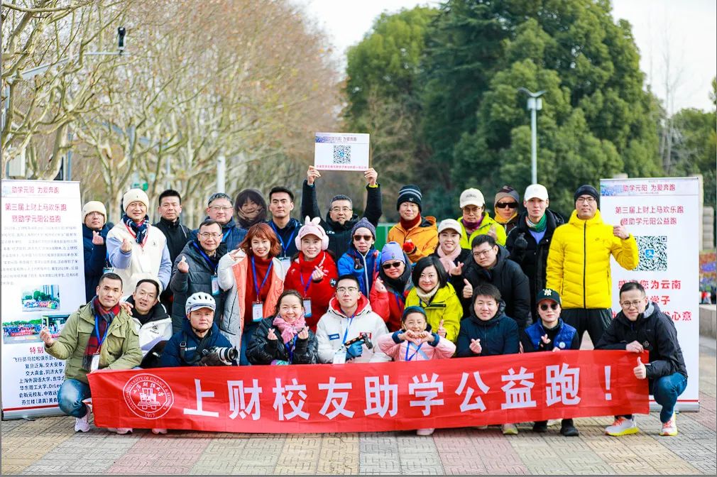 红色折纸.jpg 图片