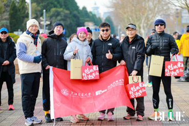 红色折纸.jpg 图片