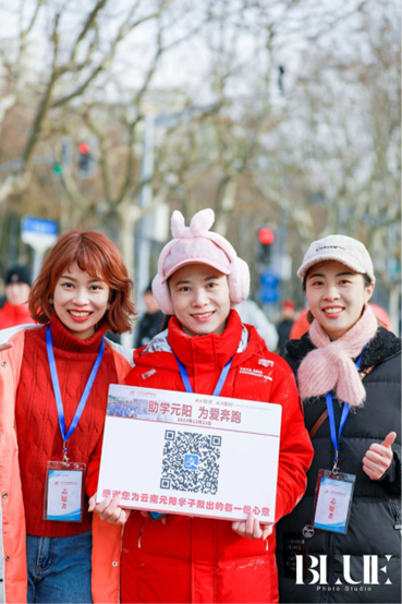 红色折纸.jpg 图片